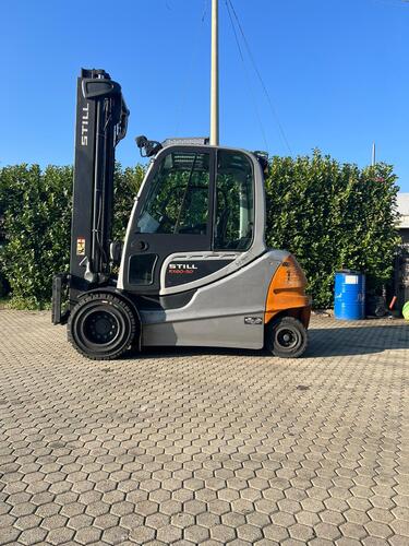 CARRELLO ELEVATORE FRONTALE STILL RX60-50